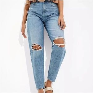 American eagle size 6 relaxed mom jean